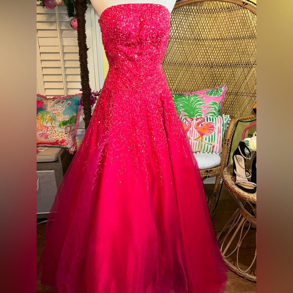 Alyce Pageant/Prom Dress Red ❤️‍🔥 Strapless Beaded Size 8 - Picture 13 of 13